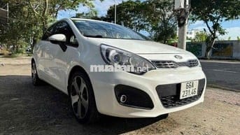 Kia Rio 2012 1.4 AT Hatchback - 140000 km