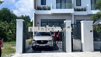 SIÊU PHẨM NHÀ PHỐ TRUNG TÂM CẦN ĐƯỚC – FULL NỘI THẤT CAO CẤP