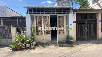 bán nhà c4 diện tích 93.5m2, 3 phòng ngủ, 1 phòng khách, đường số 5