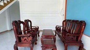 Cần bán nhà 1 sân rộng, 1 phòng khách,4 PN, 1 phòng bếp và WC, 1,25 tỷ