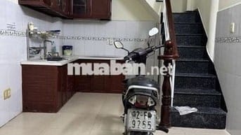 Nhà đúc 4 tầng 3pn 3wc Lý Thường Kiệt P9 TB