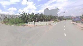 Đất mặt tiềt giá ngon .MT. QL 50  Xã Phong Phú, Huyện:B.Chánh 106m2