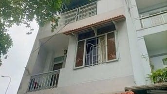 4,98tỷ Mặt Tiền số 18 Sát vách trường học 5 bước chân ra mt Pham Hùng 