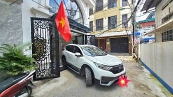 🏡 BÁN NHÀ HIẾM NGÔ GIA TỰ, – GARA Ô TÔ – THANG MÁY –66m2  CHỈ 9.8 TỶ