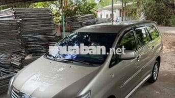 Toyota Innova 2013 2.0G - 193000 km