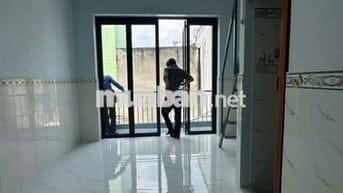 Bán nhà hẻm Bình Tiên, 3 tầng, ngang 3,3m dài 4m, chỉ 1,7 tỷ