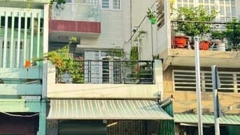 Bán nhà Mặt Tiền ( số lẻ ) Phạm Thế Hiển P4 Q8, DT 3.8x17m, 3.5 tấm