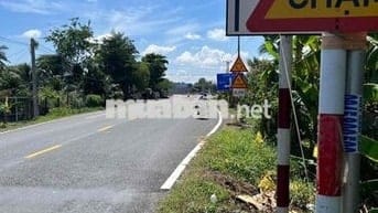 Đất mặt tiền 30m với đường rộng 12m ngay cầu rạch miễu 2