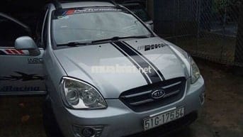 Kẹt bán nhanh Carens máy dầu siêu tiết kiệm dầu
