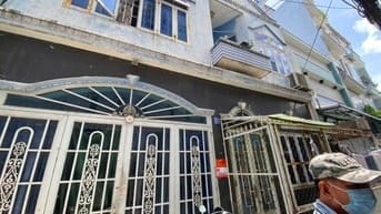 Bán nhà Ngang 8m gần MT khu dân cư không QH Tôn Thất Thuyết P3 Q4
