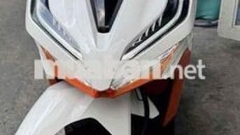 hon đa Vario 150 màu trắng cam đen đời 2020