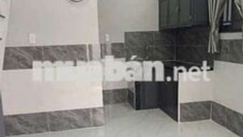 BÁN NHÀ SHC 1 LẦU ĐÚC BTCT KHU DÂN CƯ KẾ PHẦN MỀM QUANG TRUNG - 690TR