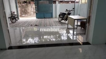 cần bán nhà cấp 4 ,108 m2 ,hóc môn , hẽm xe hơi đến nhà, gần chợ