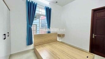 Cho thuê căn hộ 1PN Cửa sổ Q4 gần ĐH Luật, ĐH Nguyễn Tất Thành