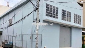 Cho Thuê Nhà ,Góc 2 Mặt Tiền : DTSD 450m2