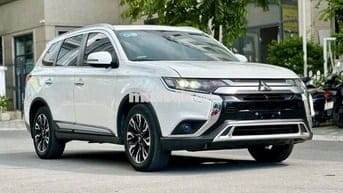 Outlander 2.0 CVT Premium sx 2021