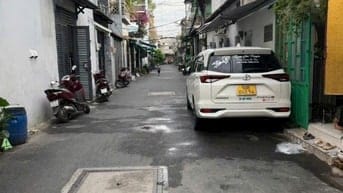 Bán nhà mới đẹp CẠNH AEON TÂN PHÚ, 3 tầng, 5PN, ôtô để trong nhà