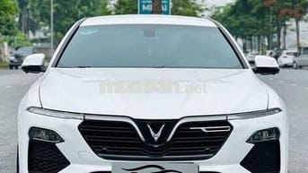 Vinfast Lux A Base 2022