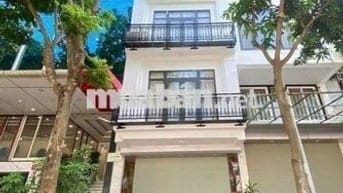 Bán nhà văn phú Hà Đông 7 tầng thang máy full nội thất, đất ở đô thị