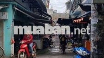 Phòng có mặt tiền buôn bán ở sau chợ kênh 26/3