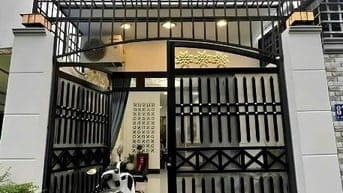 Chú Tư cần sang tên nhà gần chợ đầu mối Bình Điền, giá 890tr, Sổ riêng
