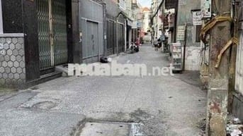 Nhỉnh 5 tỷ nhà 42m2( 4,5x11,5) Dương Bá Trạc, Quận 8 qua quận 1, 5