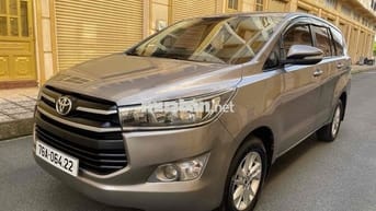 Toyota Innova 2017 2.0E - 110000 km