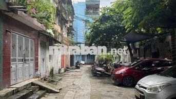 Bán căn tập thể phố Nguyễn Chính 3 ngủ đẹp ở ngay 80m tầng 2 giá nhỉnh