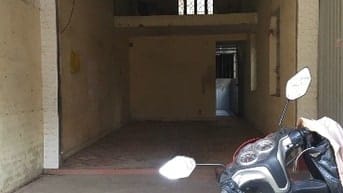 Cho thưe nhà mặt đường Thiên Lôi  giá 4 triệu/ thàng