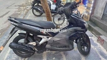 Honda Air Blade đen, tay ga