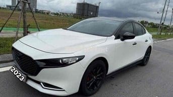 Mazda 3 2023 1.5L Luxury - 24500 km