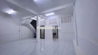 Cho thuê nhà hẻm 3m(XH) Nguyễn Kiệm, P.4, Q.Phú Nhuận giá 8tr
