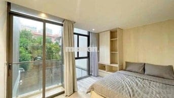 Chính chủ cho thuê 1pn Nguyễn Cửu Vân cửa sổ lớn tách bếp full nt