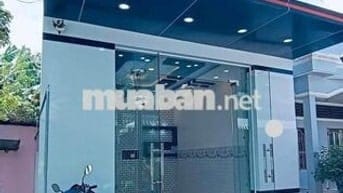 Cần tiền bán căn nhà mới ở gần trung tâm Củ Chi 92m2 SHR giá 828tr