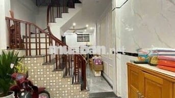 Anh Dũng cần bán nhà 5t,44m tại Ngô Quyền,HĐ,tiện ích tốt chỉ 8t