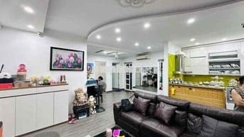 Chính chủ bán căn hộ 110m2 chung cư cao cấp Nam Đô mặt phố Trương Đinh