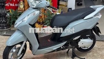 Honda Lead 125 xám xi măng đẹp xỉu