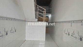 Nhà trêt lửng gần đại học luật 6,5tr/ tháng