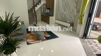 BÁN NHÀ NGUYỄN VĂN QUÁ QUẬN 12, HẺM XE HƠI, 3 TẦNG, DT 39 M² (4.5 × 9)