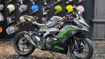 ZX25R 2023 XÁM TITAN PÔ AKRAPOVIC