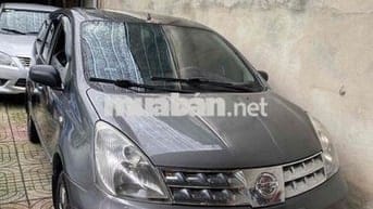 Nissan Livina 2011 số sàn, chính chủ.