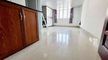 Căn hộ duplex rộng 45m2 ở Lê Văn Sỹ Học Viện Hàng Không Dh Bách khoa