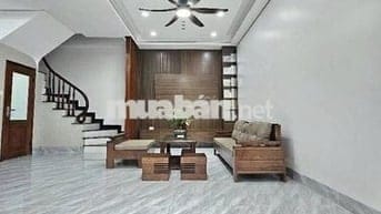 Anh hàng xóm  em bán nhà tại Nguyễn Viết Xuân,44m,4t ngõ to tại 8t