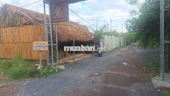 Nhà lá Wiew đẹp DTSD:72M² khu vực tập trung buôn bán , dân cư đông đúc