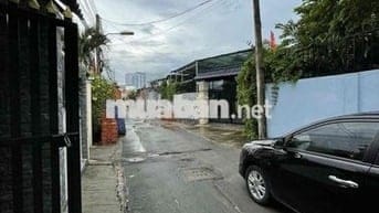 Cho thuê nhà 145 m2, hẻm 20 đường Thích Quảng Đúc, Thủ Dầu Một