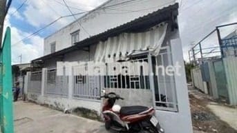 NHÀ 60M2 CÓ GÁC 3 PHÒNG MỚI ĐẸP 68 NGUYỄN VĂN TẠO GẦN CẦU BÀ CHIÊM