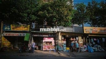 Sang xe trà sữa HYHY + Mặt bằng kinh doanh