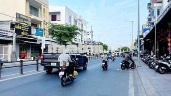 Mặt tiền Trần Hoàng Na 3pn giá tốt