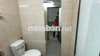 Cho thuê nhà cấp 4 nguyên căn như hình  Có thể vừa ở vừa buôn bán cà p