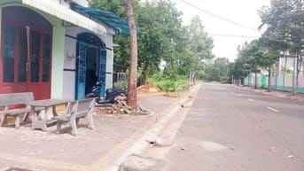 Chính chủ gửi bán căn nhà mặt tiền đường nhựa TTN Hóc Môn 830 triệu